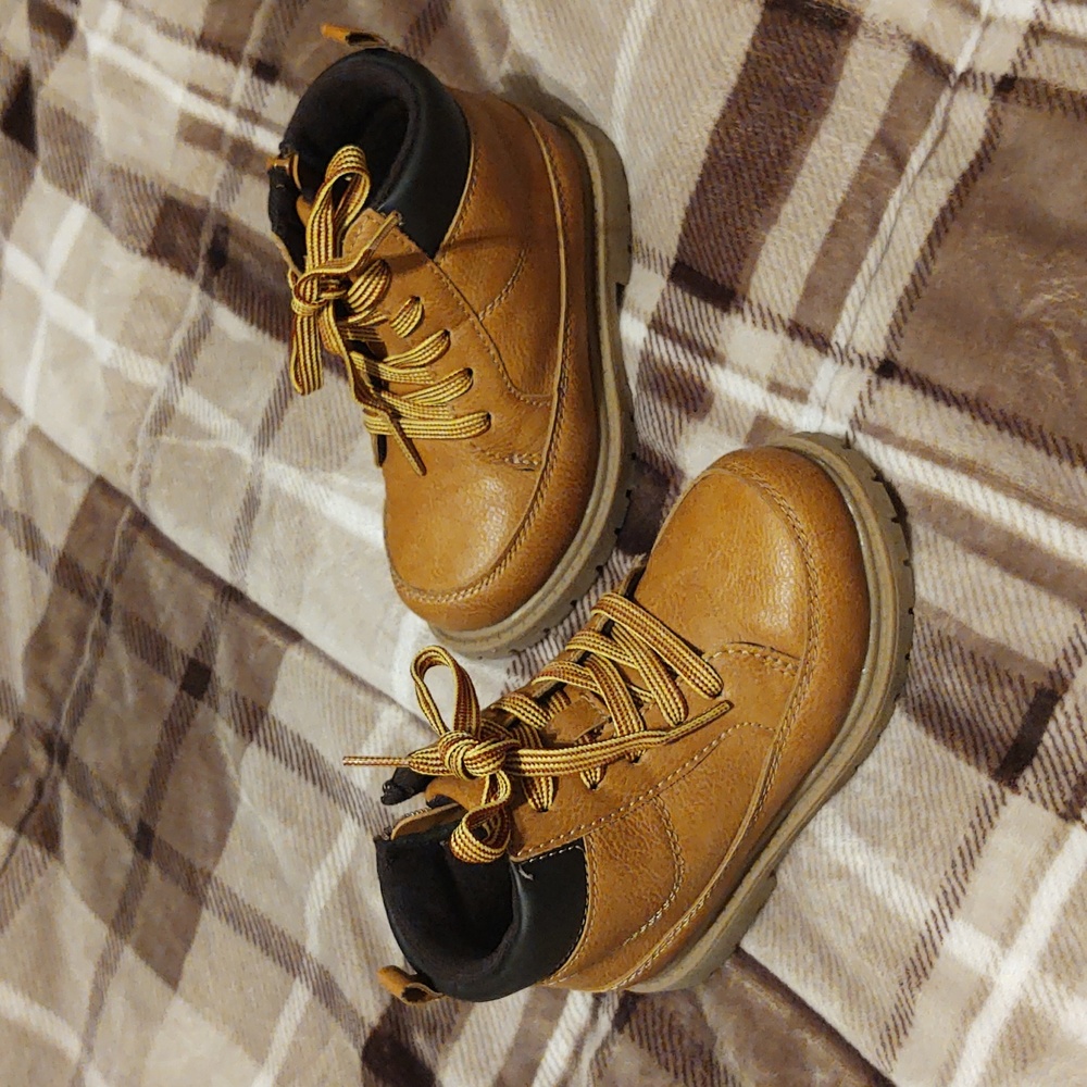 Carter's Toddler Boy Boot Size 9